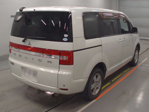 2007 Mitsubishi Delica D5 CV5W[1]