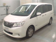 2013 Nissan Serena