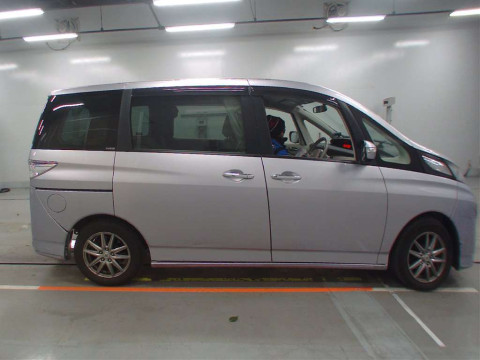 2010 Mazda Biante CCEFW[2]