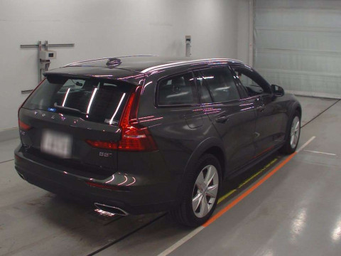 2022 Volvo V60 ZB420TM[1]