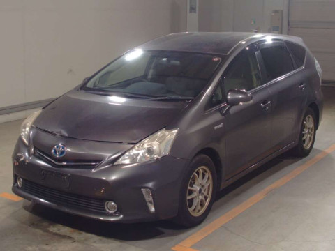 2014 Toyota Prius alpha ZVW41W[0]