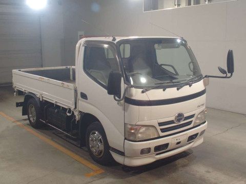 2009 Hino DUTRO XZU308M[2]