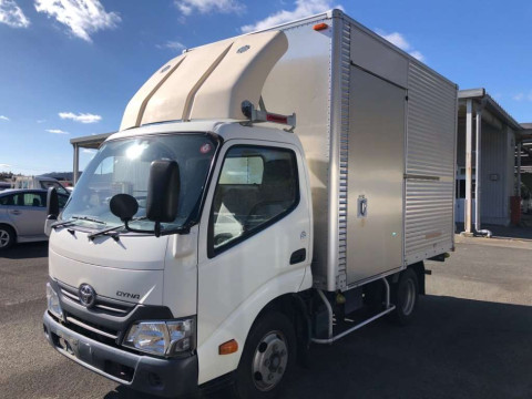 2017 Toyota Dyna Truck XZC605[0]