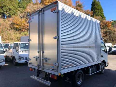 2017 Toyota Dyna Truck XZC605[1]