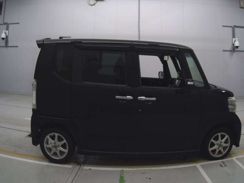 2013 Honda N-BOX CUSTOM JF1[2]