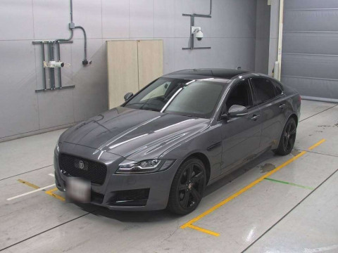 2017 Jaguar XF JB2NA[0]