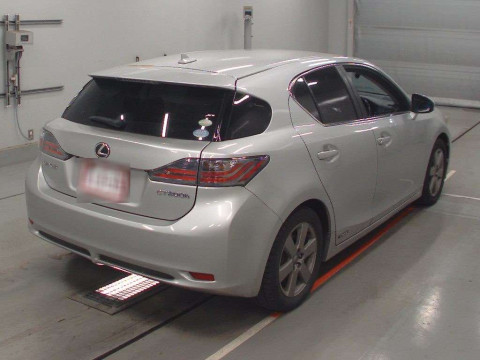 2011 Lexus CT ZWA10[1]