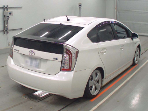 2014 Toyota Prius ZVW30[1]