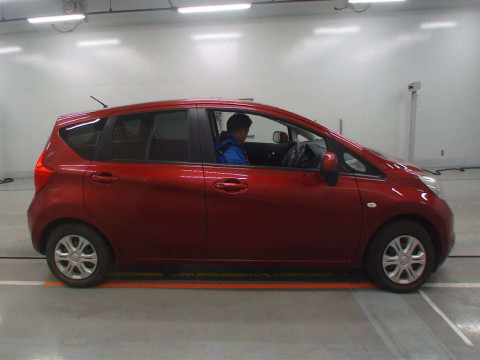 2014 Nissan Note E12[2]