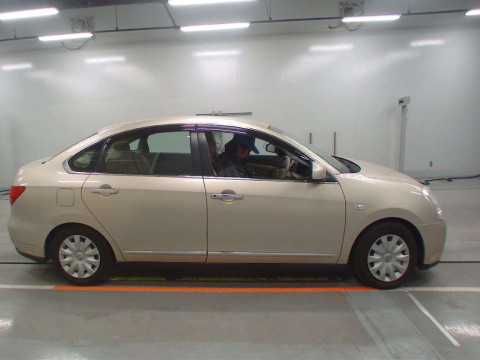 2005 Nissan Bluebird Sylphy KG11[2]