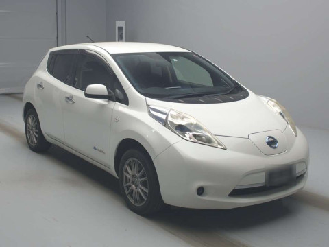 2014 Nissan Leaf AZE0[2]