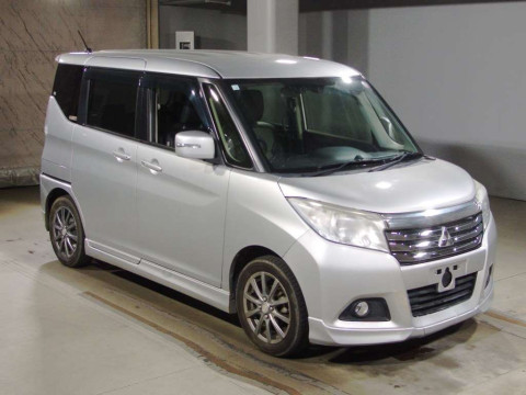 2016 Mitsubishi Delica D2 MB36S[2]