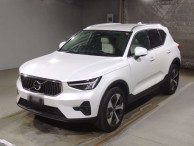 2023 Volvo XC40