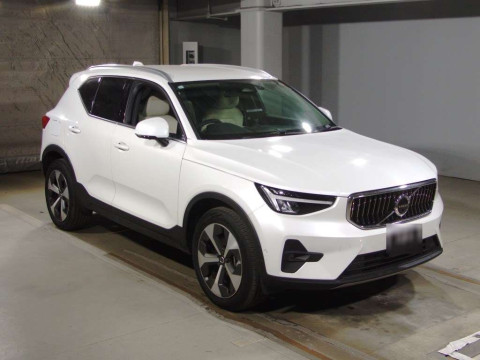 2023 Volvo XC40 XB420TXCM[2]