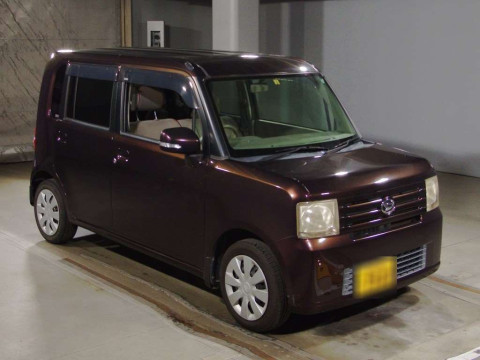 2010 Daihatsu Move Conte L575S[2]