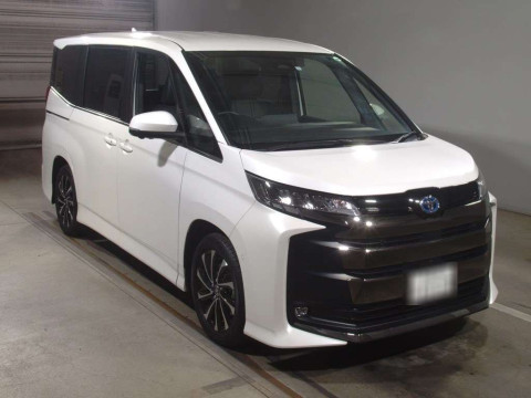 2023 Toyota Noah ZWR90W[2]