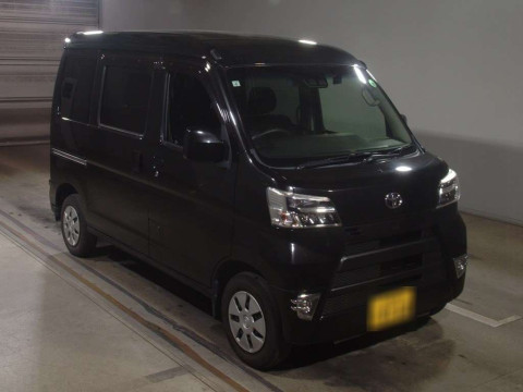 2018 Toyota Pixis Van S321M[2]