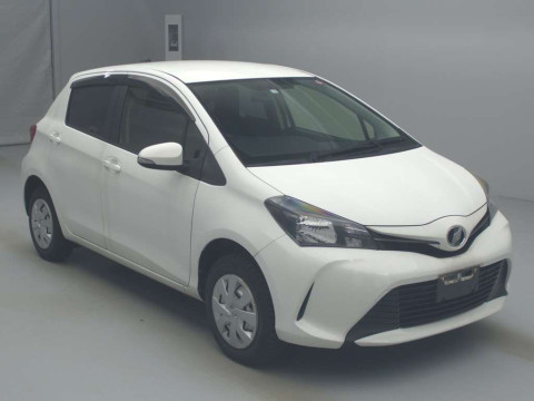 2015 Toyota Vitz NSP135[2]