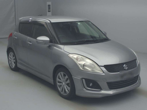 2014 Suzuki Swift ZC72S[2]