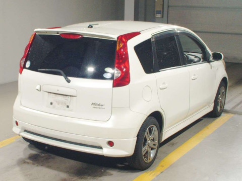 2010 Nissan Note E11[1]