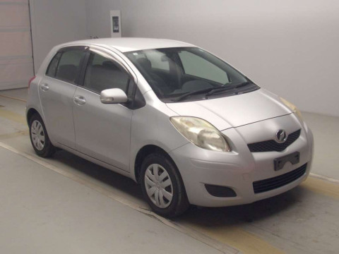 2010 Toyota Vitz KSP90[2]