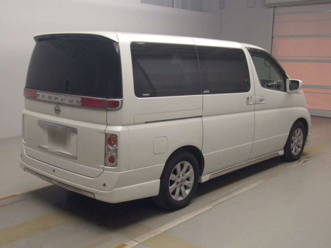 2005 Nissan Elgrand E51[1]