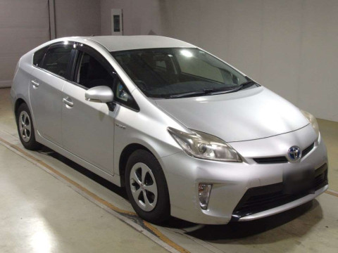 2012 Toyota Prius ZVW30[2]