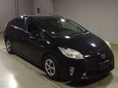 2012 Toyota Prius ZVW30[2]