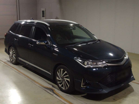 2017 Toyota Corolla Fielder NKE165G[2]