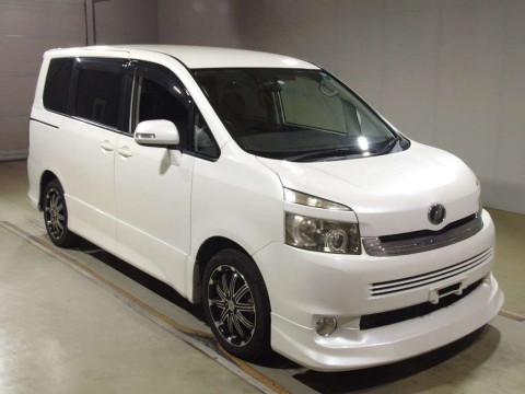 2007 Toyota Voxy ZRR70W[2]