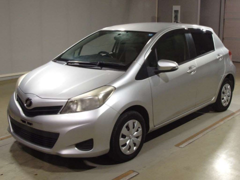 2013 Toyota Vitz NSP130[0]