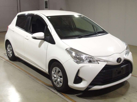 2018 Toyota Vitz NSP130[2]