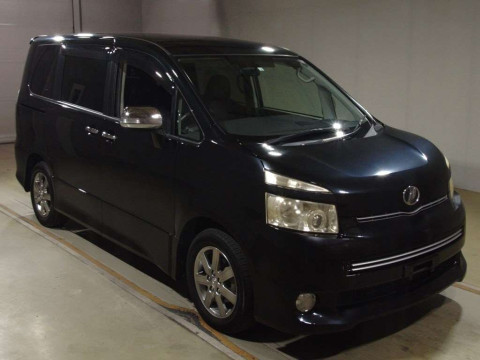 2010 Toyota Voxy ZRR70W[2]