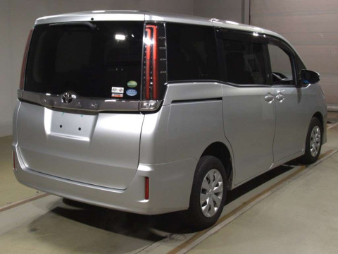 2018 Toyota Noah ZRR85G[1]