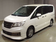 2013 Nissan Serena