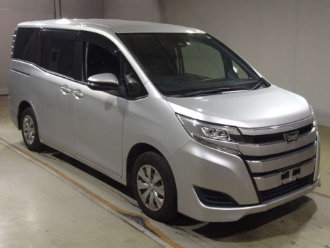 2018 Toyota Noah ZRR80G[2]