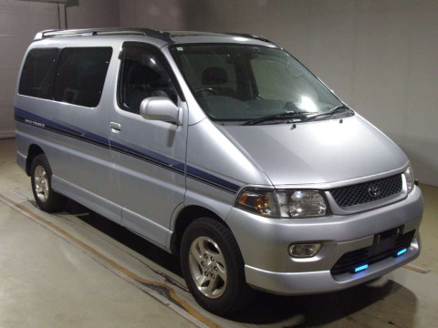 1997 Toyota Hiace Regius RCH41W[2]