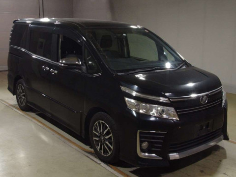 2015 Toyota Voxy ZRR80W[2]