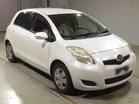 2008 Toyota Vitz SCP90[2]