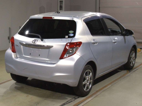 2013 Toyota Vitz KSP130[1]