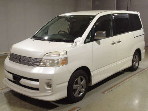 2006 Toyota Voxy AZR60G[0]