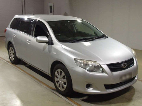 2010 Toyota Corolla Fielder NZE141G[2]