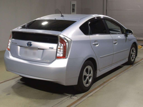 2012 Toyota Prius ZVW30[1]