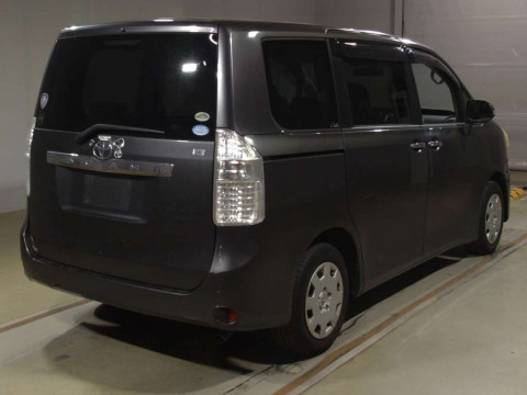 2009 Toyota Noah ZRR70G[1]