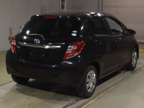 2015 Toyota Vitz KSP130[1]