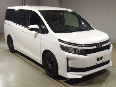 2016 Toyota Voxy ZRR80G[2]