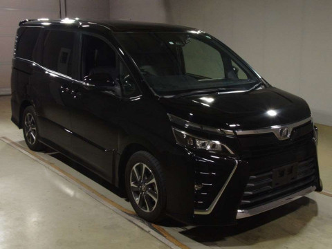 2017 Toyota Voxy ZRR80W[2]