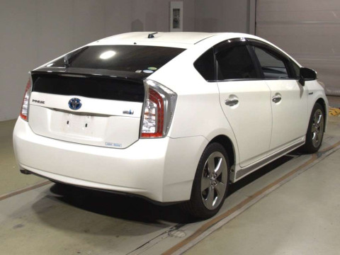 2014 Toyota Prius ZVW30[1]