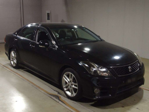 2012 Toyota Crown GRS200[2]