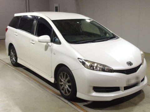 2011 Toyota Wish ZGE20G[2]